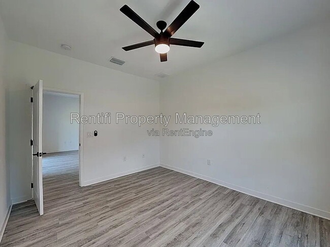 Building Photo - 560 Nimitz Blvd