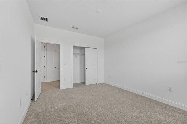 Building Photo - 15174 Field Daisy Dr