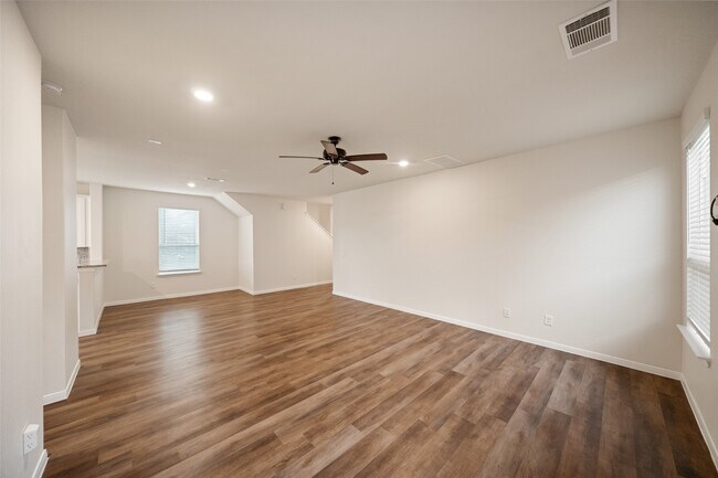 Building Photo - 14551 Maple Field Dr