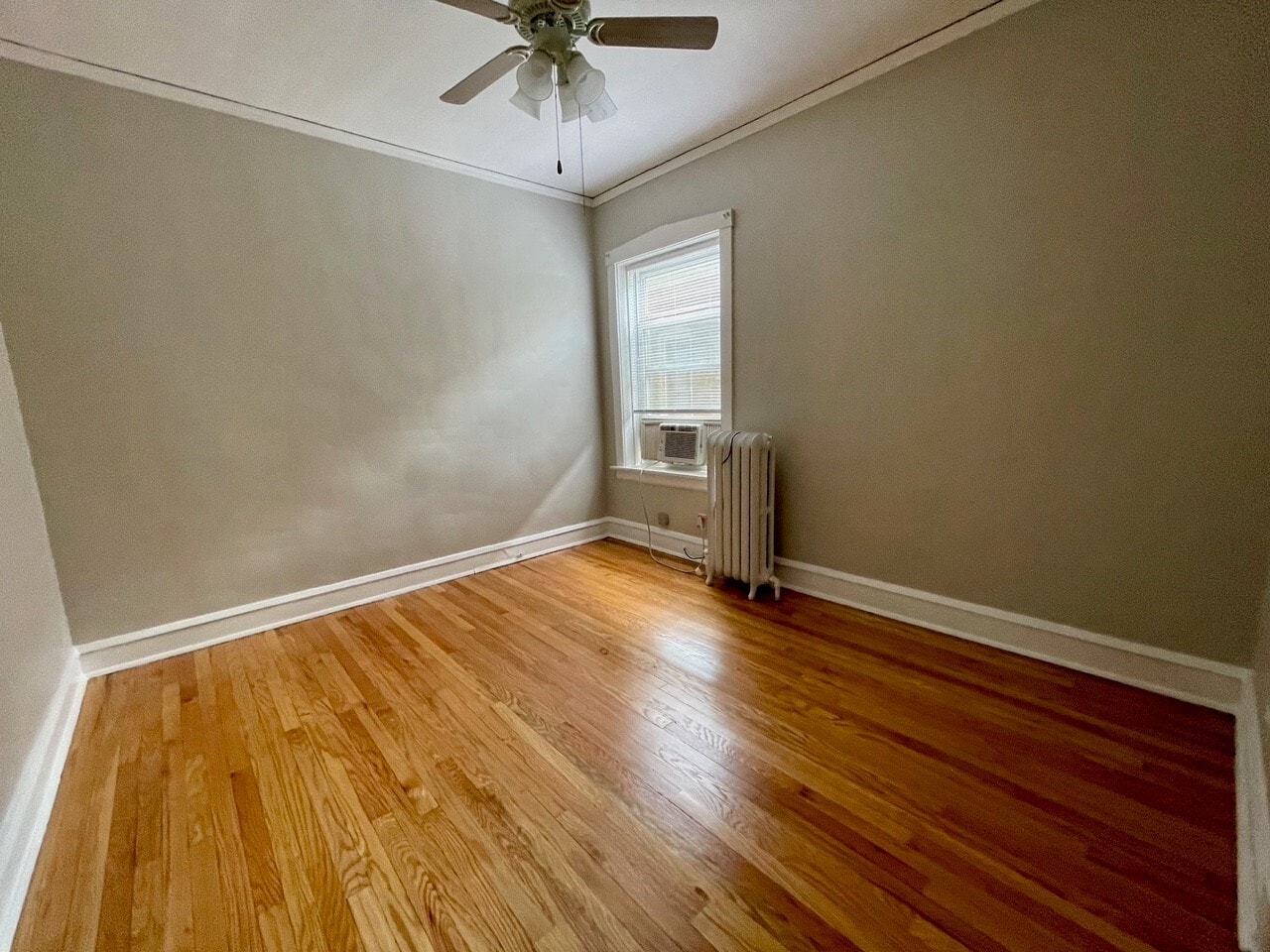 Bedroom 1 - 5336 W Dakin St