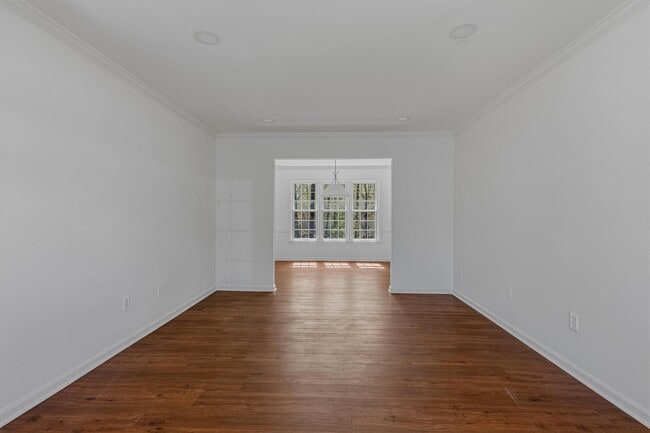 Building Photo - 1646 Stowe Rd