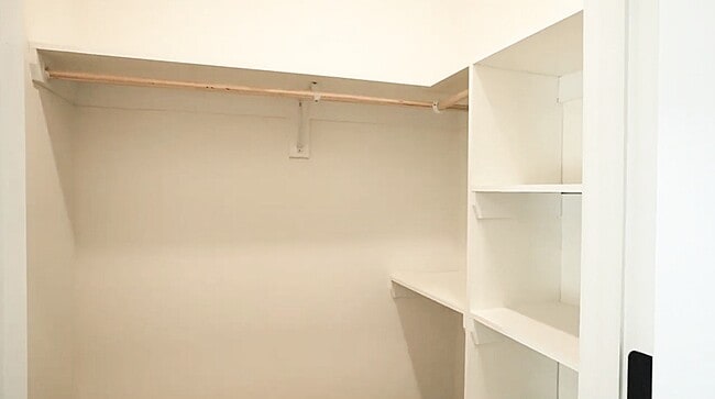 Building Photo - 582-586-586 66th St