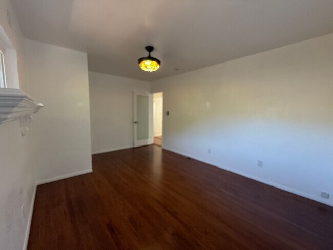 Building Photo - 507 Pullman St