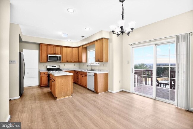 Building Photo - 2002 Archer Ct