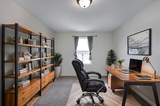 Building Photo - ***MOVE-IN SPECIAL: TWO WEEKS FREE***Spacious Two-Story Retreat on a Cul-de-Sac with Bonus Room