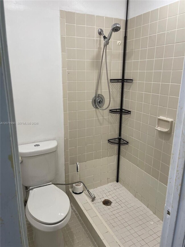 Building Photo - 6821 SW 129th Ave