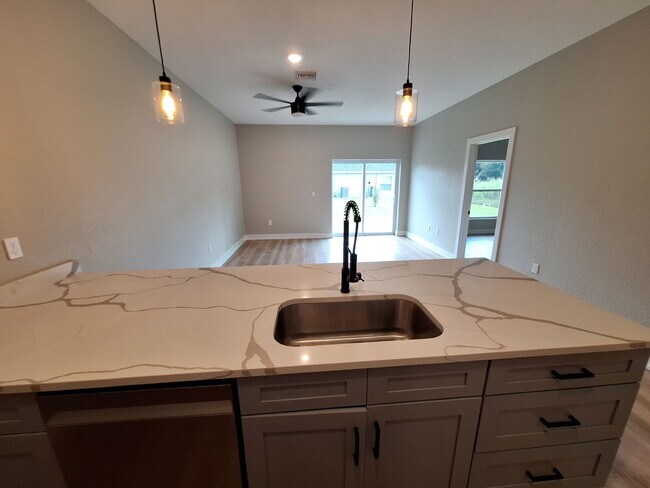 Building Photo - Available with ZERO DEPOSIT MOVE-IN!