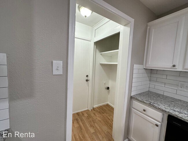 Building Photo - 4 br, 2 bath House - 241 Palomino Dr