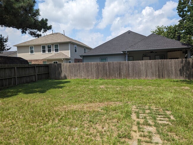 Building Photo - 2223 Crosscoach Ln