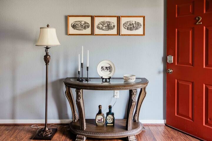 Building Photo - 3518 E Richmond Rd