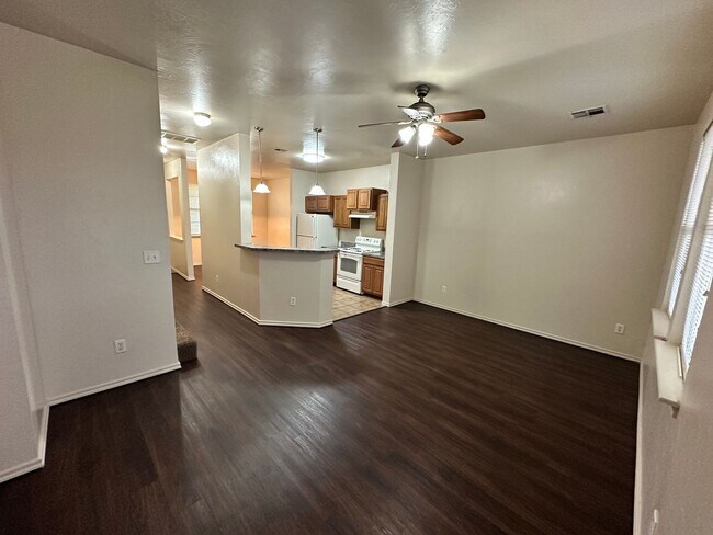 Building Photo - 212 Chalmette Dr