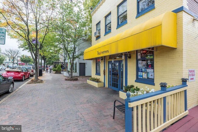 Building Photo - 1759 N Cliff St