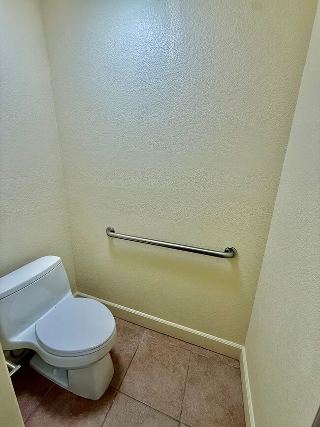 Building Photo - 95-1050 Makaikai St. Apt. 21-B