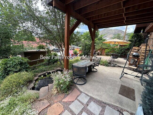 Building Photo - "Charming 4-Bed Townhouse in Golden, CO "