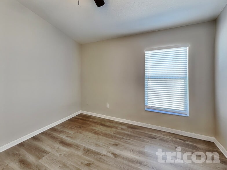 Building Photo - 24307 Satinwood Ct