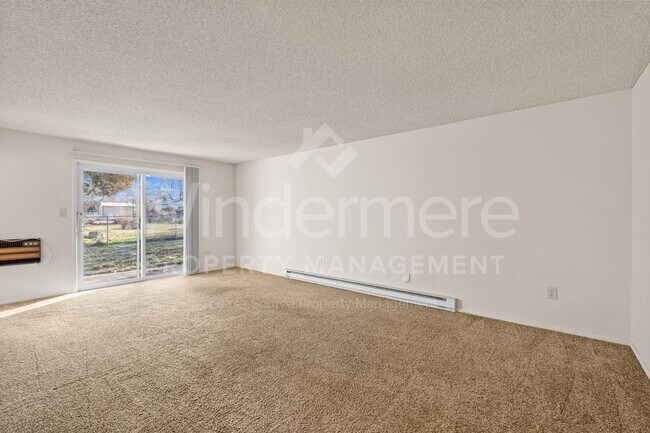 Building Photo - Beautiful and remodeled 1-Bedroom Apartment In Spokane Valley