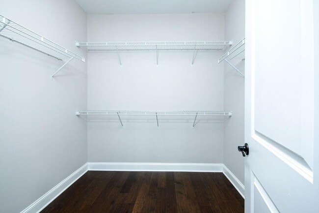 Building Photo - 1265 Linden Ct