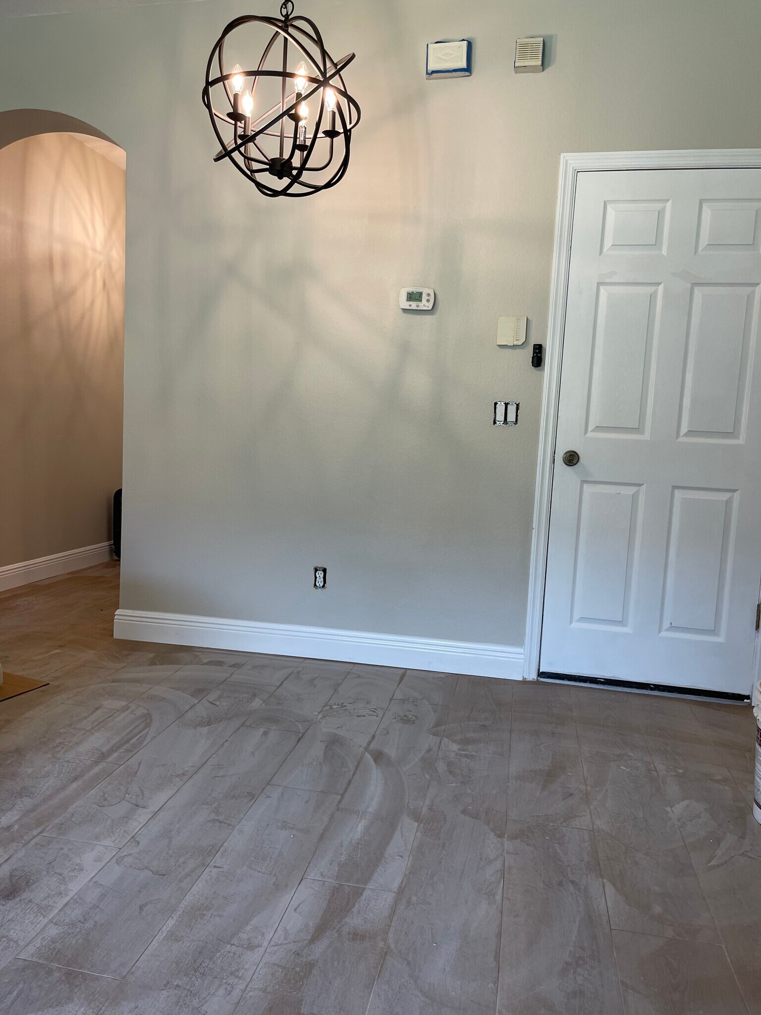 Building Photo - 827 Camargo Way