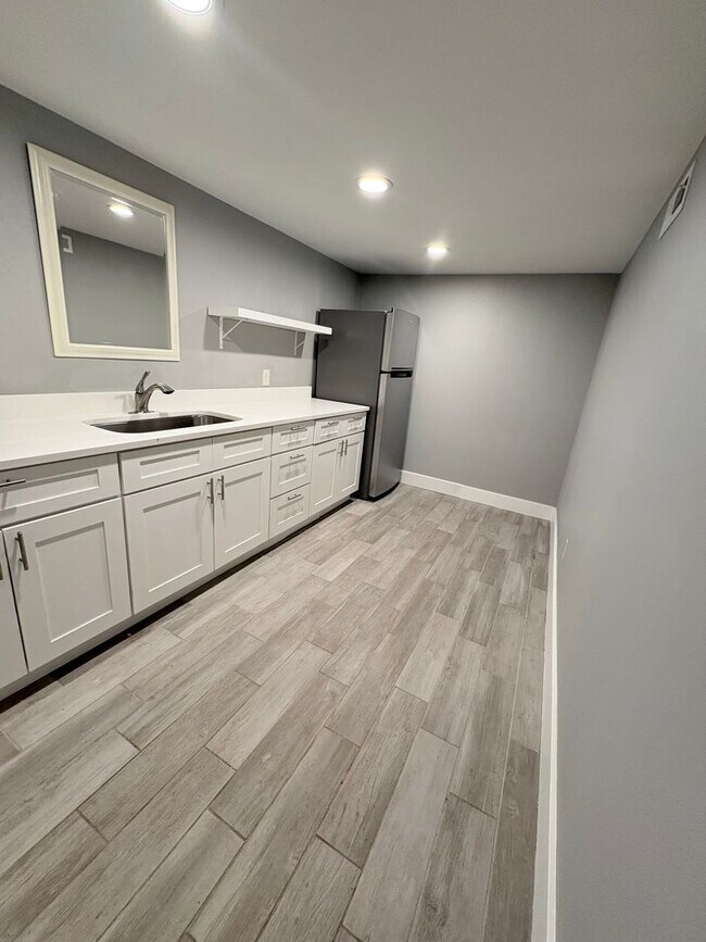 Building Photo - Charming 5-Bedroom Home in Prime Ballard Location!