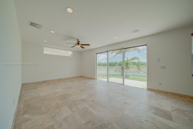 Building Photo - 5035 SW 155th Ave