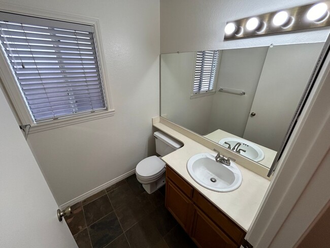 Building Photo - REDUCED!! Hidden Gem in Escondido...Just i...