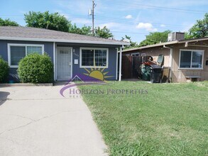 Building Photo - 2801-2803 Lerwick Rd