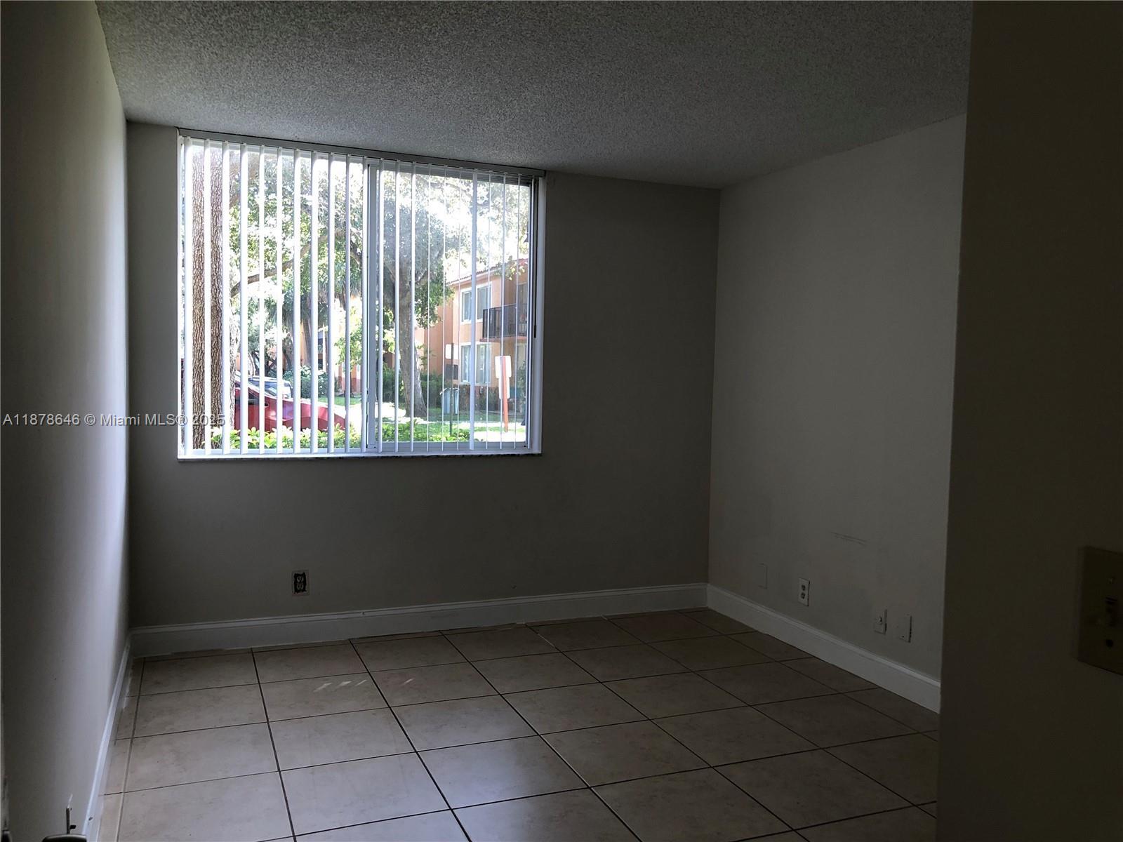 Building Photo - 10757 Cleary Blvd
