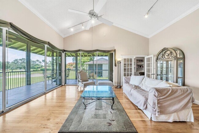 Building Photo - 7644 Elm Ridge Dr