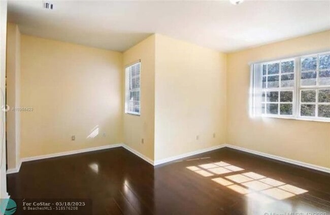 Building Photo - 3069 NW 30th Pl