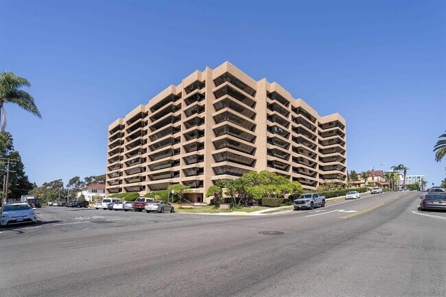 Building Photo - 230 W Laurel St