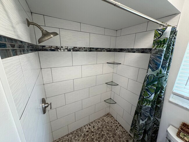 Building Photo - 6195 Pecan Rd