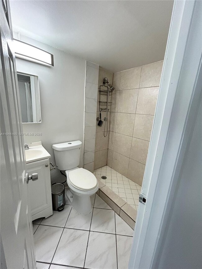 Building Photo - 40 NW 39th St