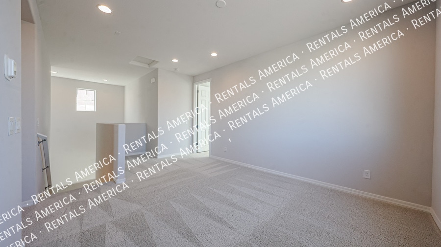 Building Photo - 17611 W Missouri Ave