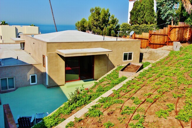 Building Photo - 7328 VISTA DEL MAR Ln