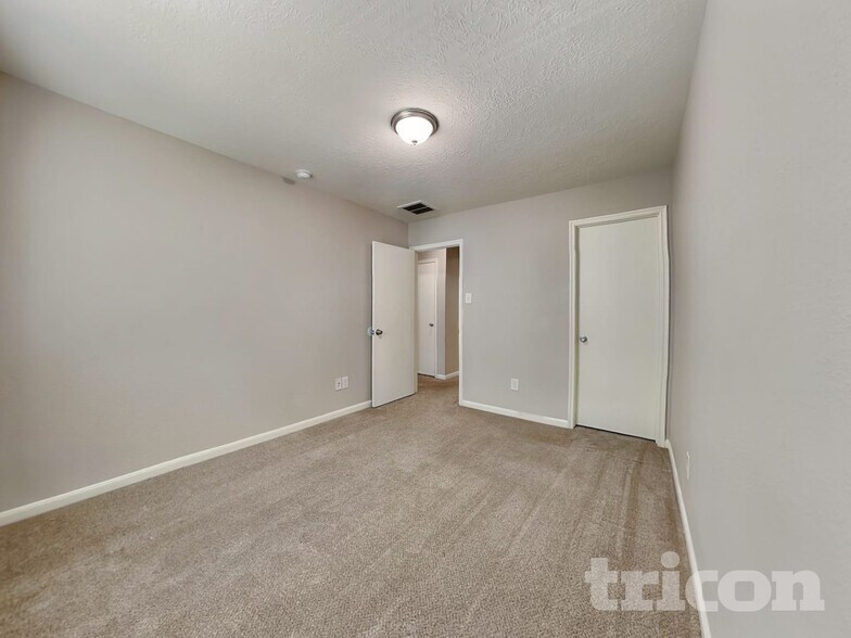 Building Photo - 19325 Cascade Green Ct