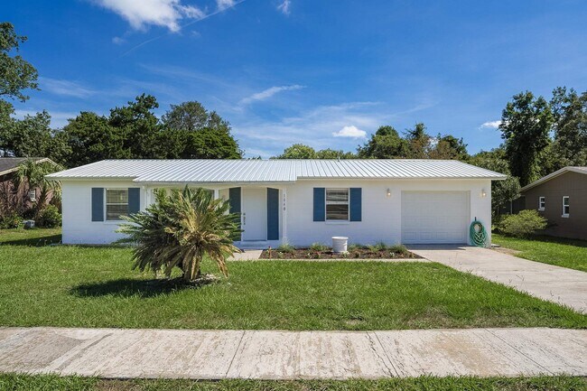 Building Photo - 1040 Dorado Dr