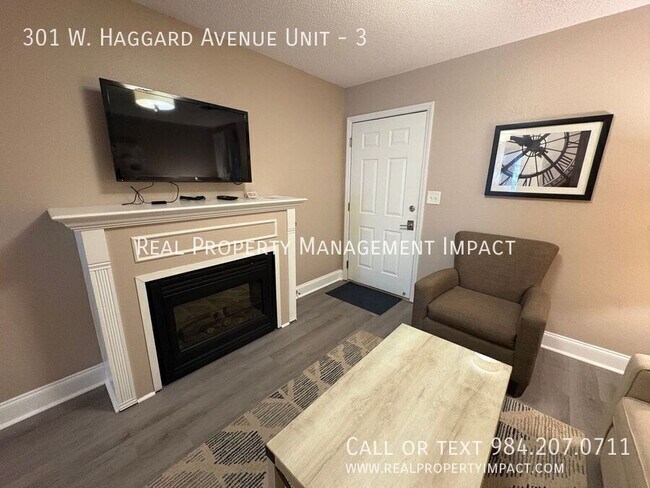 Building Photo - 301 W Haggard Ave