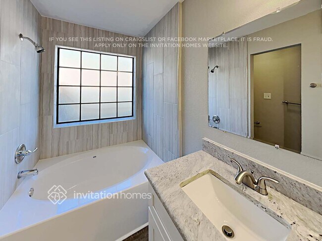 Building Photo - 7000 Club Creek Dr