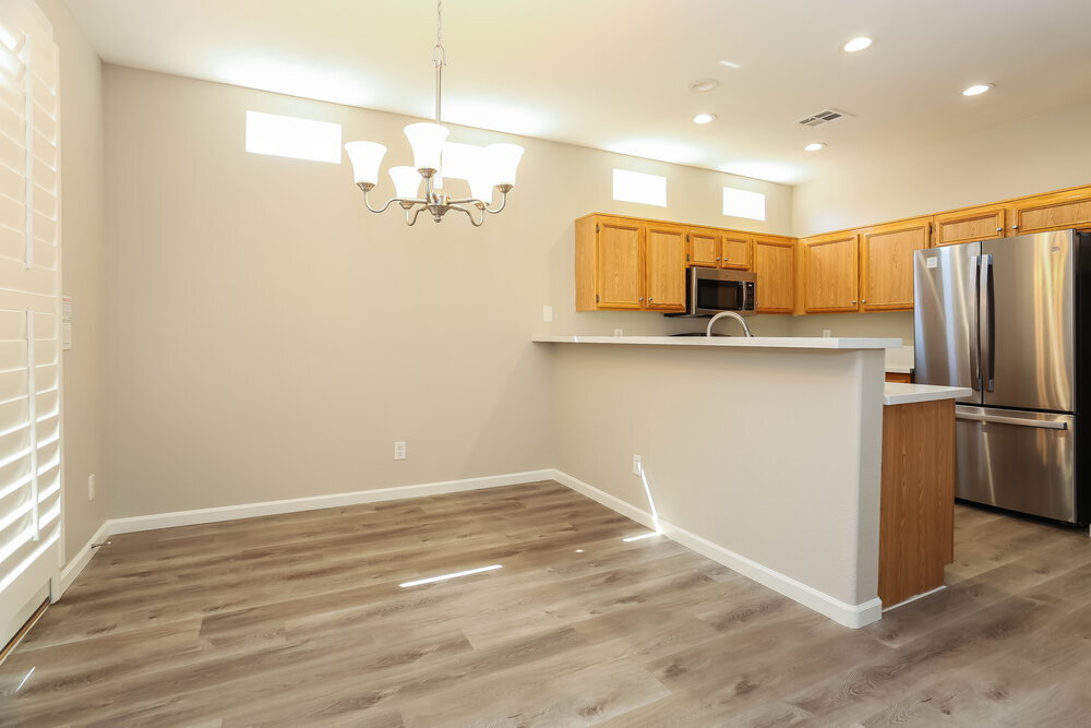 Building Photo - 5284 Vine Hill Ct