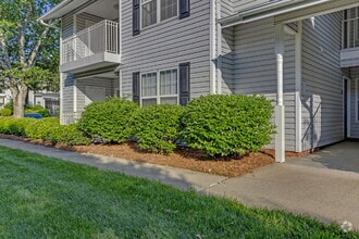 Building Photo - Welcome to Parkview Condos! This beautiful...