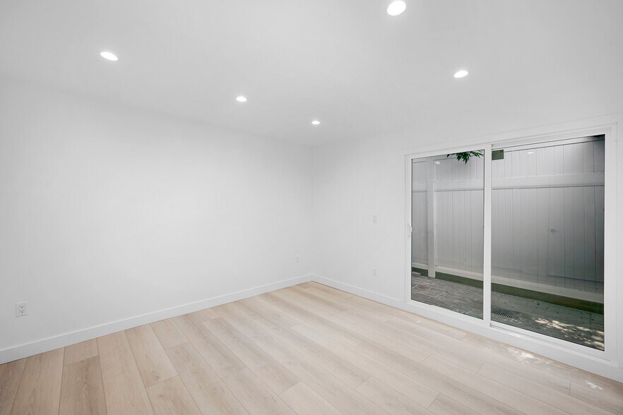 Building Photo - 7810 Forsythe St