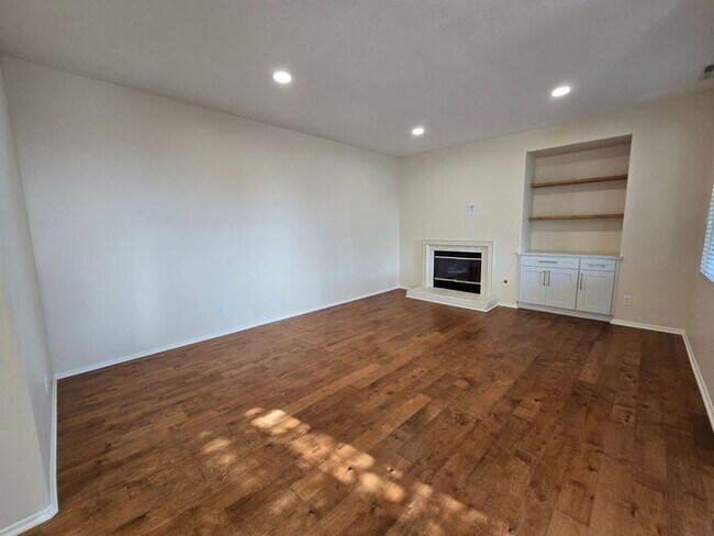 Building Photo - Incredible Home with Spectacular Views in La Jolla