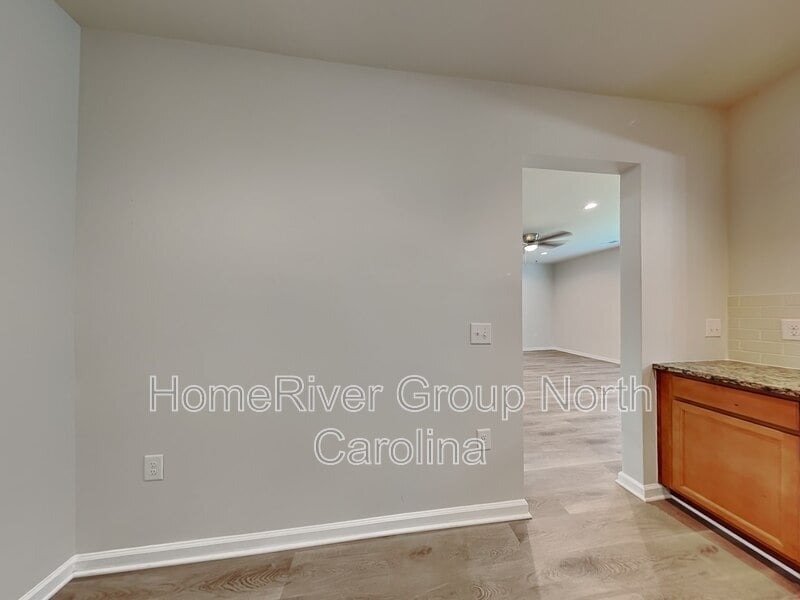 Building Photo - 509 Brier Crossings Loop