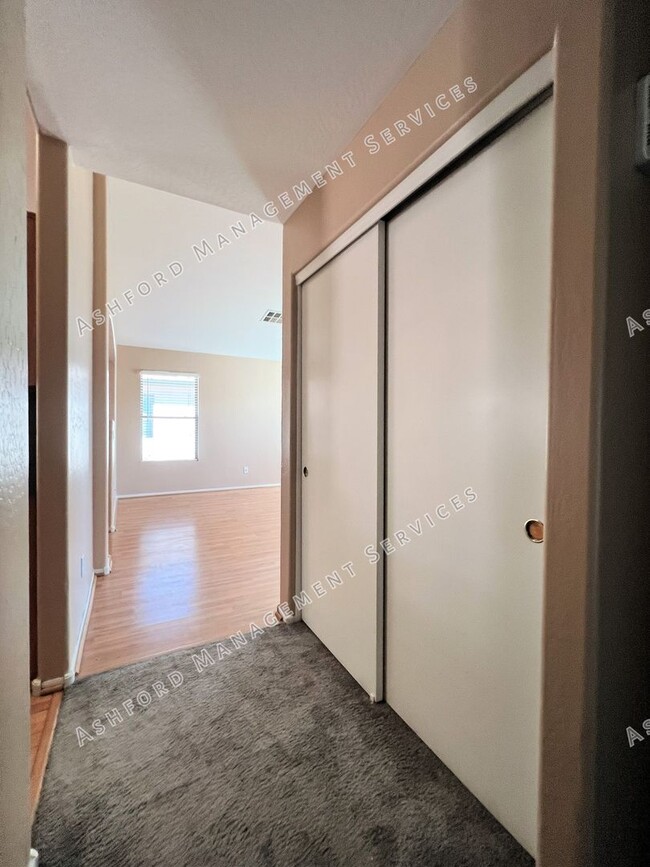 Building Photo - ***MOVE IN SPECIAL: ASHTON RANCH 3 BEDROOM...