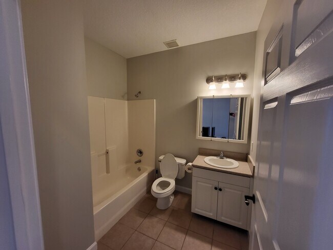 Building Photo - 351 Moss Creek Ln