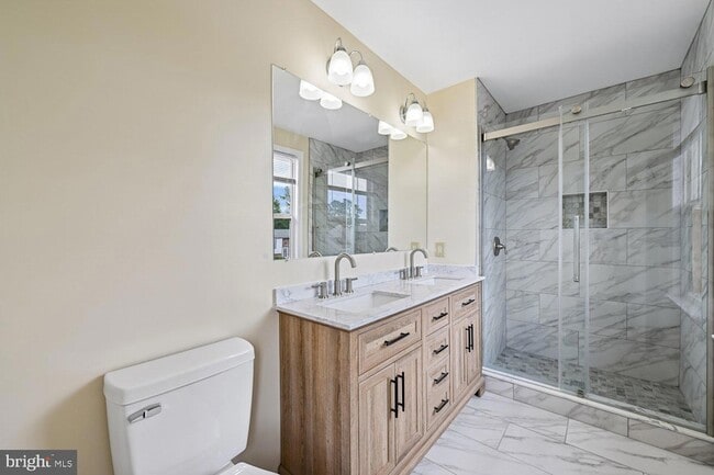 Building Photo - 8805 Bolero Ct