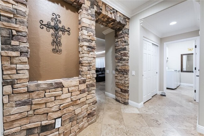 Building Photo - 2676 Lochleven Way