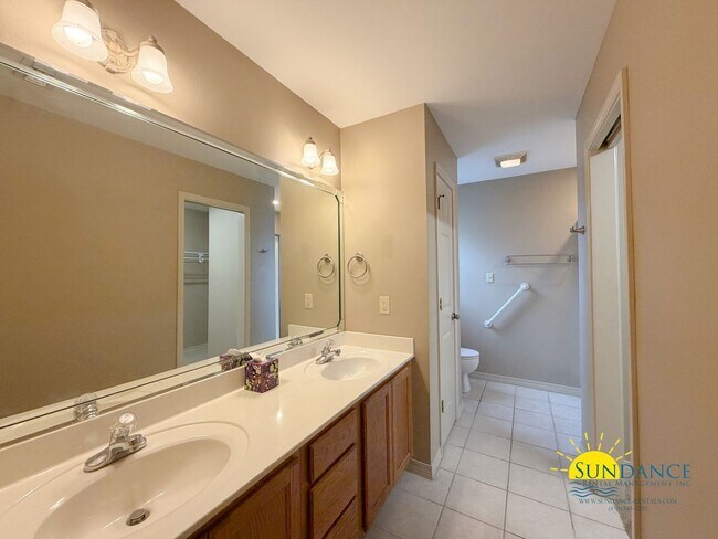 Building Photo - Charming 4BR Home in Fort Walton Beach Near Eglin AFB & Hurlburt Field!