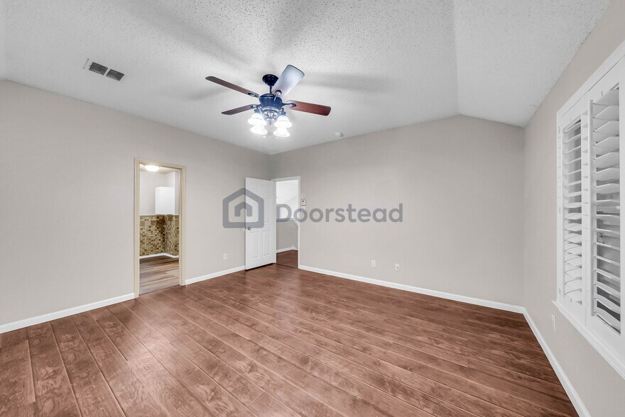 Building Photo - 2849 Deer Ridge Dr