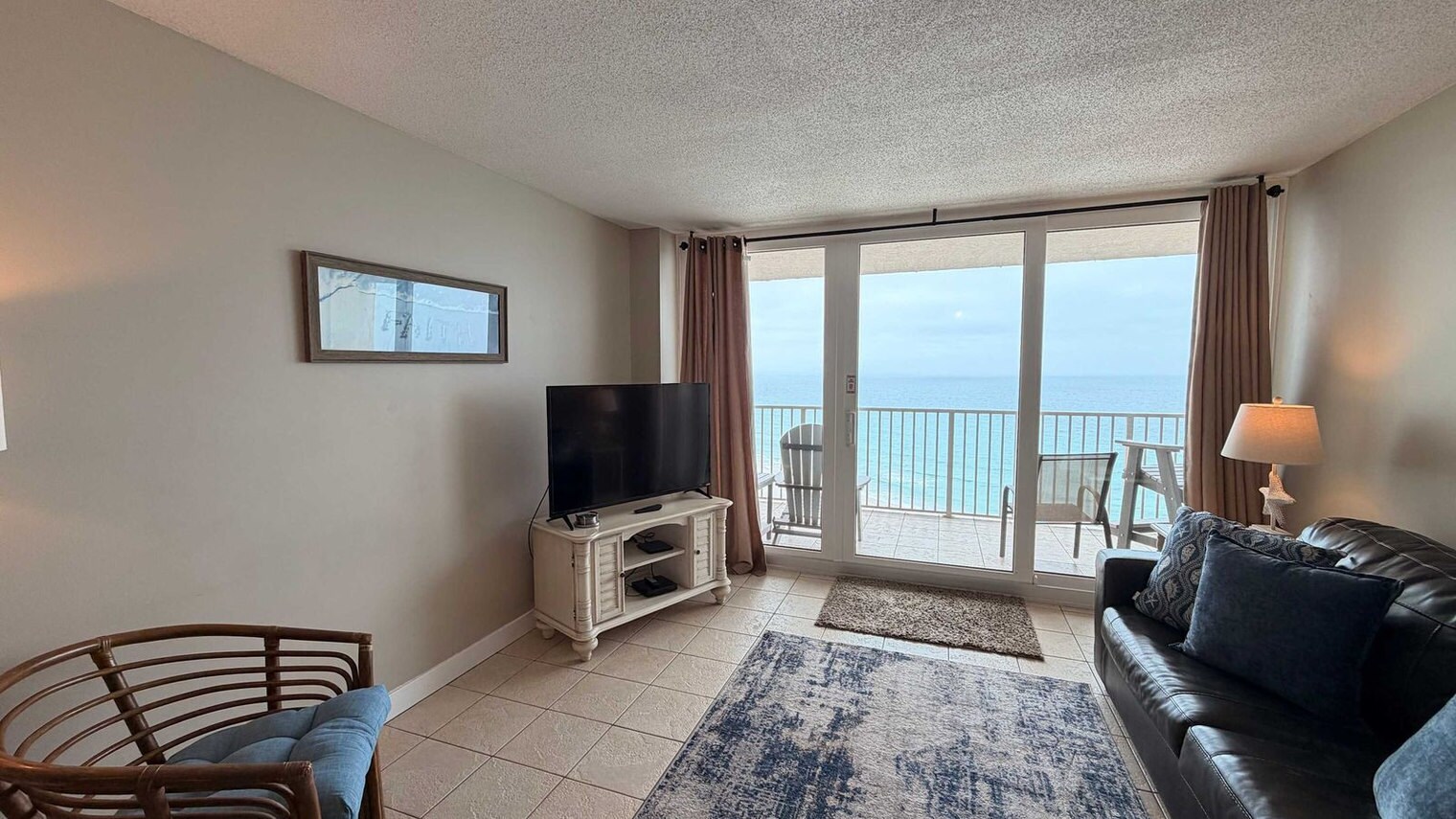 Building Photo - 7205 Thomas Dr